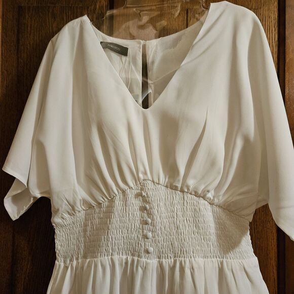 Dokotoo Women's L White Romper Jumpsuit Summer VNeck Short Ruffle Sleeve Smocked - Picture 5 of 9